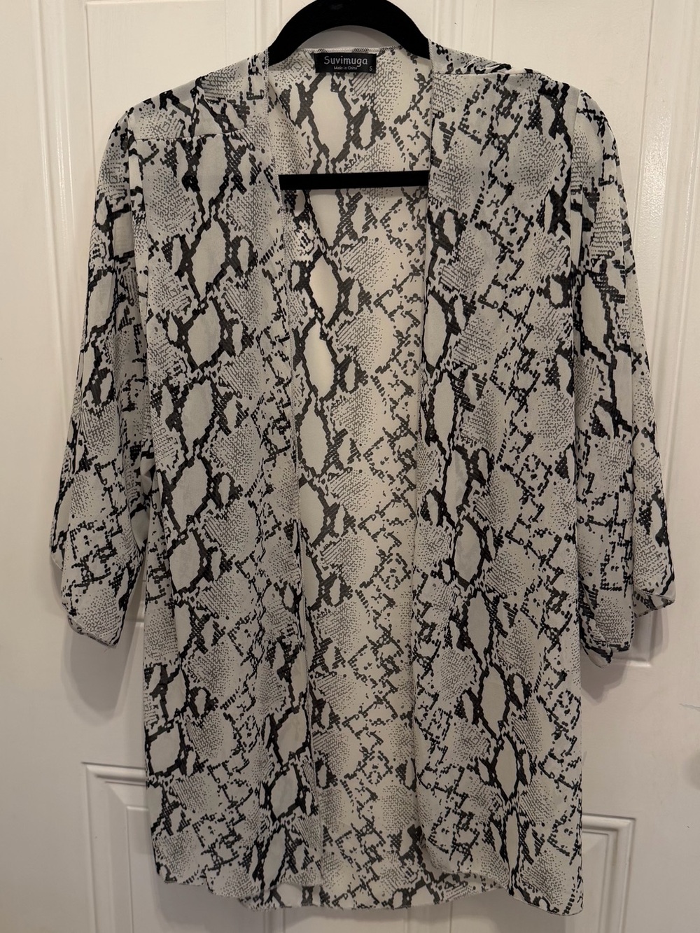Black & White Snake Print Kimono